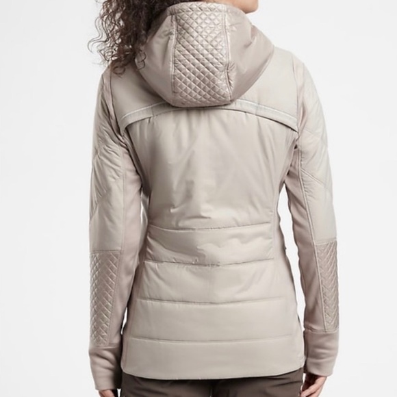 Athleta Women’s Rock Ridge Primaloft Taupe 3X Hooded Jacket - Picture 2 of 15